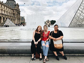 trip students at the louvre