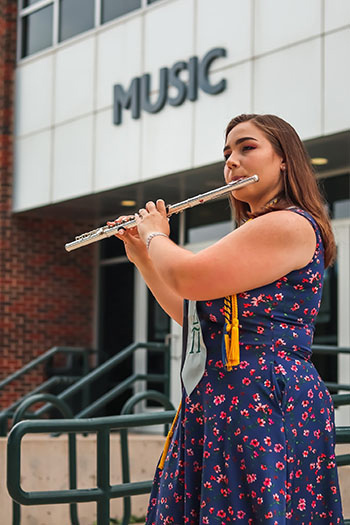 kaitlyn grubbs playing flute