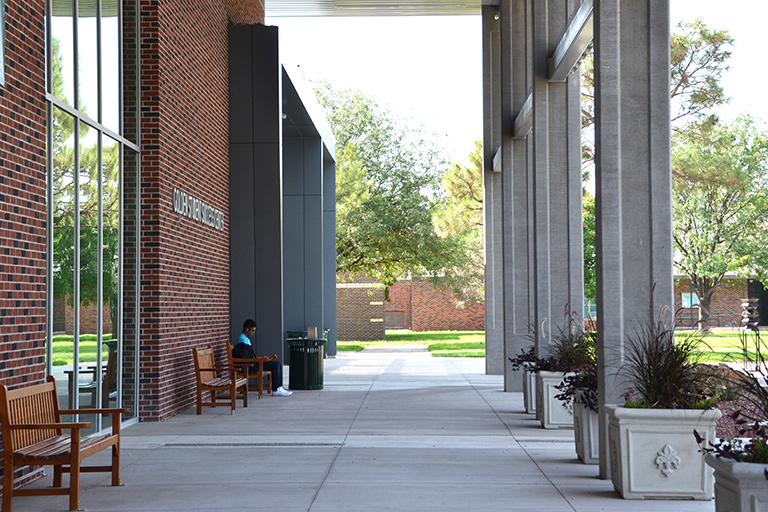 Golden Student Success Center Entrance