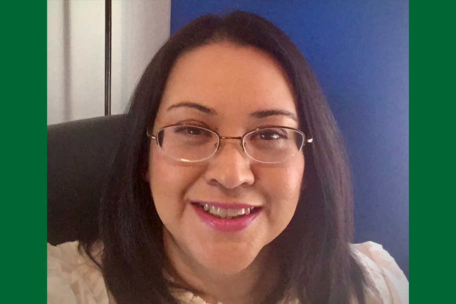 Dr. Linda González