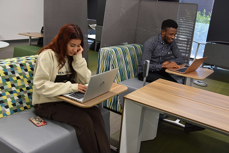 Students in Golden Student Success Center