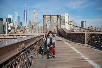 garaine at brooklyn bridge