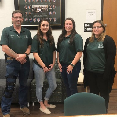 jordyn with social work club officers