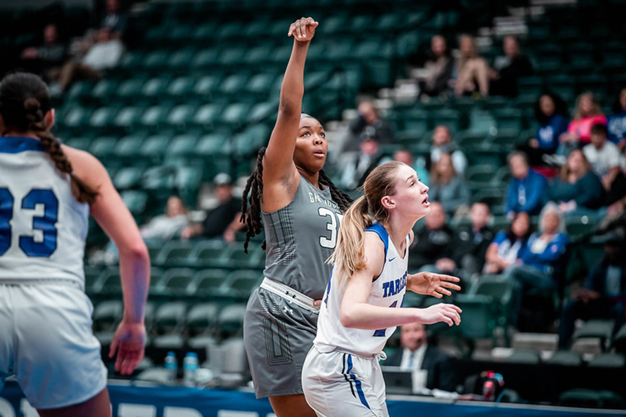 Kamirah Decker (center) vs. Tarleton in the semi-finals of the Lone Star Conference.