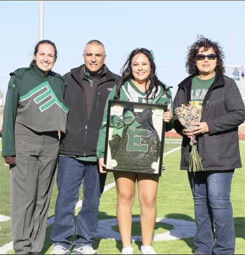 victoria navarro with family