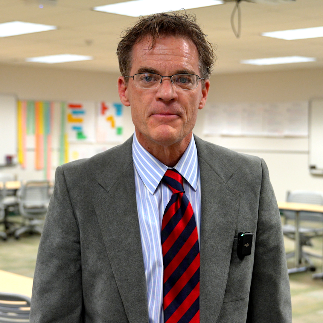 Dr. Lee Hurren, Dean of the College of Education and Technology
