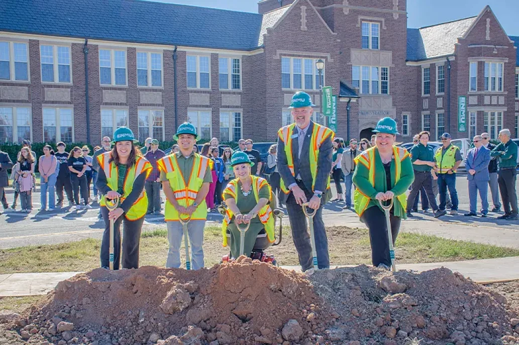 Student Academic Services Groundbreaking